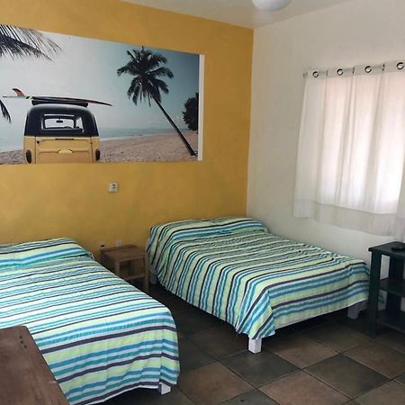 ホテル Surf N Roll House サユリタ エクステリア 写真